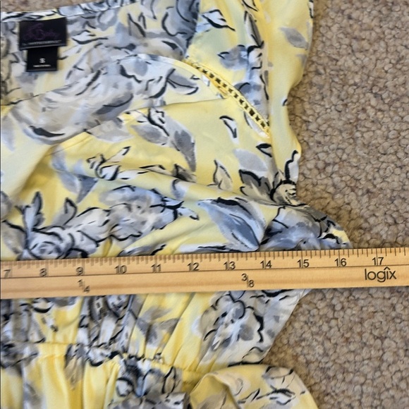 Motherhood Yellow and Gray Floral Maternity Dress Small 💛 - Picture 10 of 10